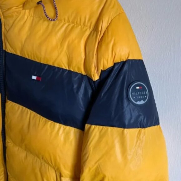 TOMMY HILFIGER Men's Quilted Color Block Hooded Puffer Jacket - Size L - Picture 5 of 11